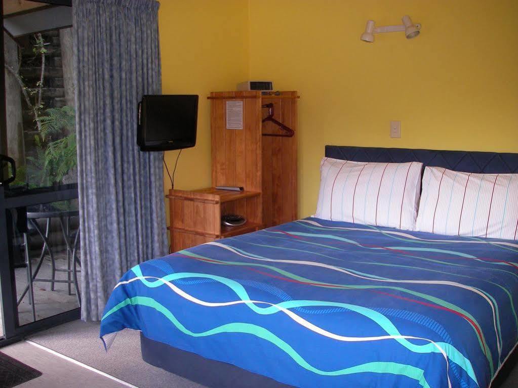 Motel Bay Cabinz 4*